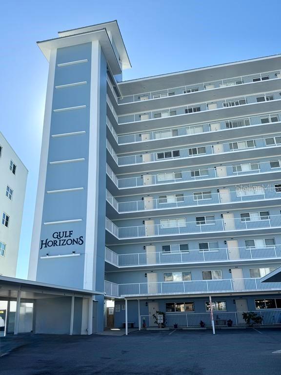 GULF HORIZONS - Residential
