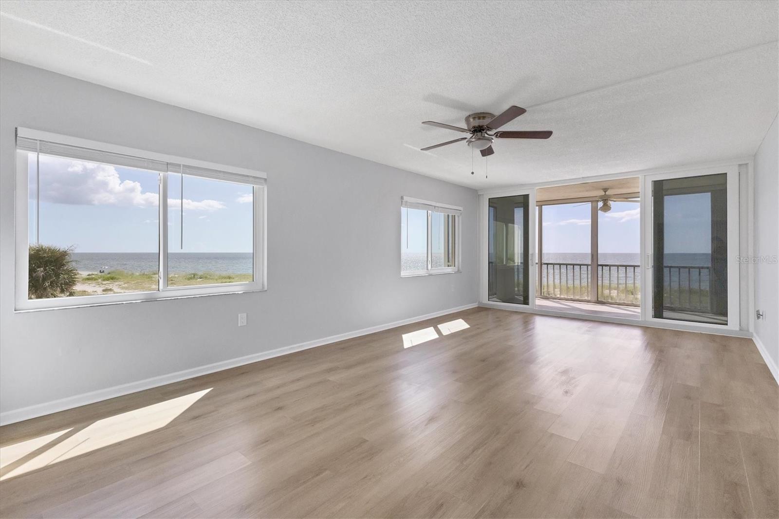 GULF HORIZONS - Residential