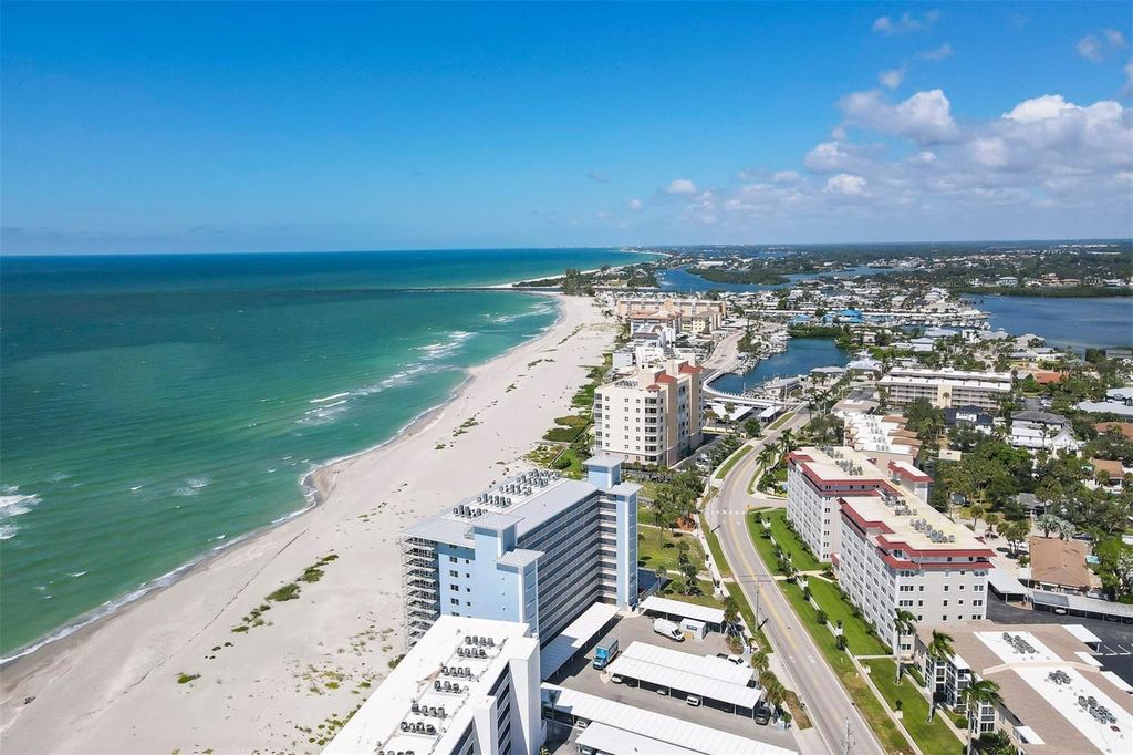 Photo of 555 The Esplanade N #301, Venice, FL 34285 (MLS # A4662616)