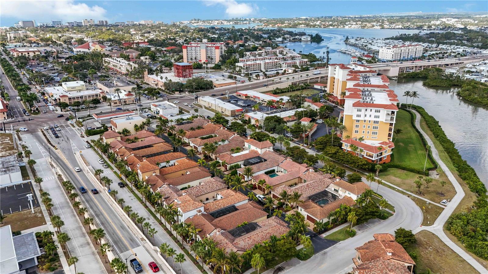 TRA PONTI VILLAGGIO - Residential