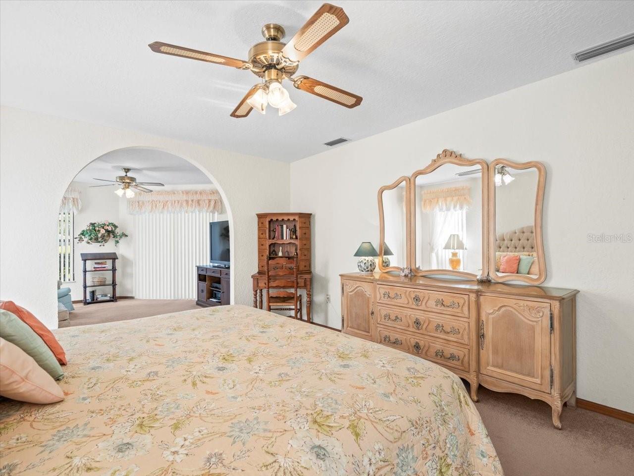 GLEN LAKES - Residential