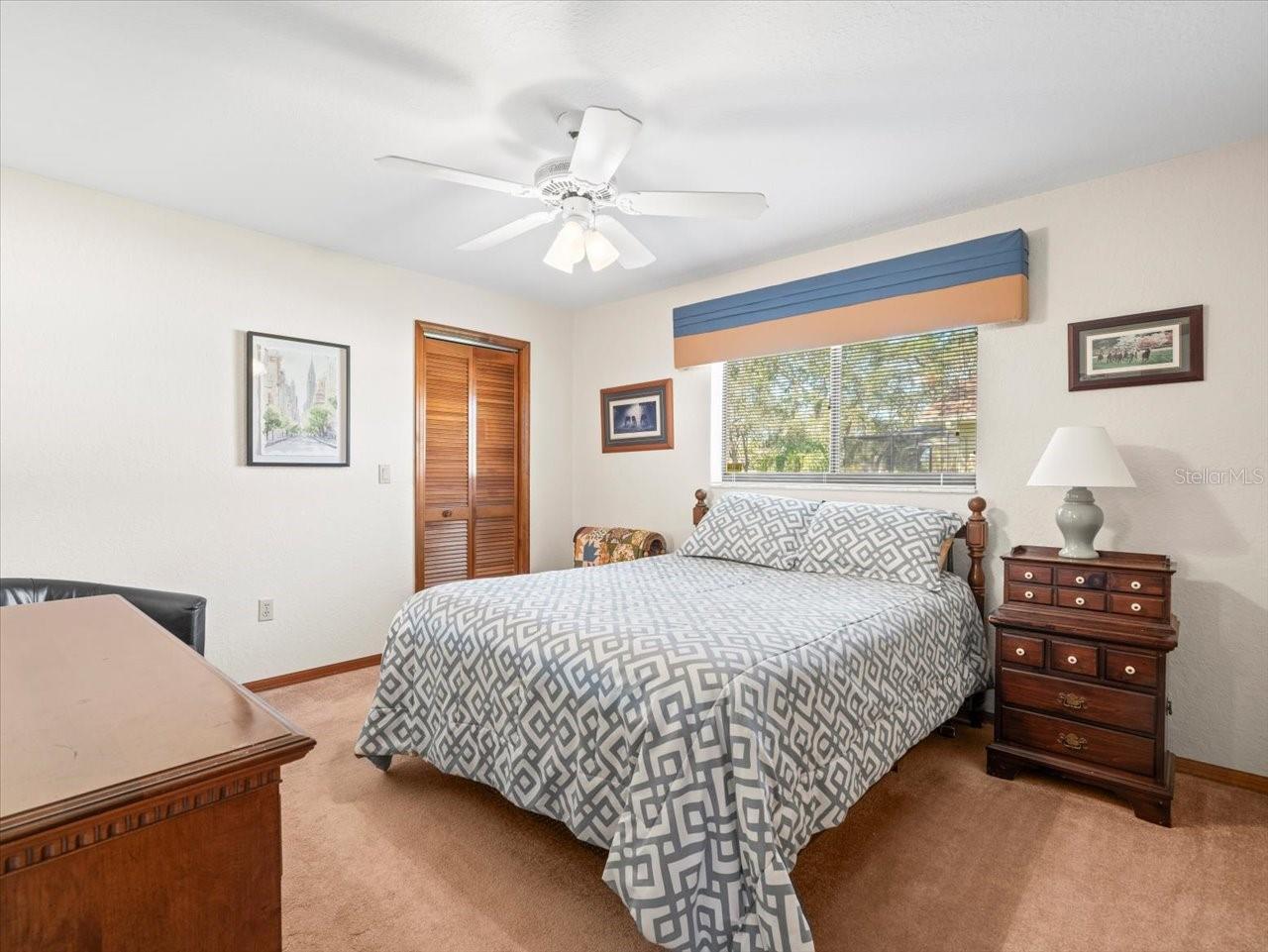 GLEN LAKES - Residential