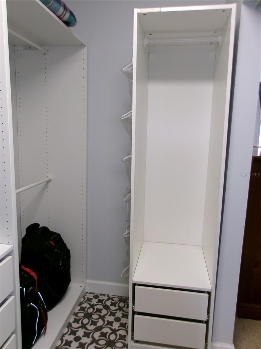 TUSKAWILLA POINT - Residential