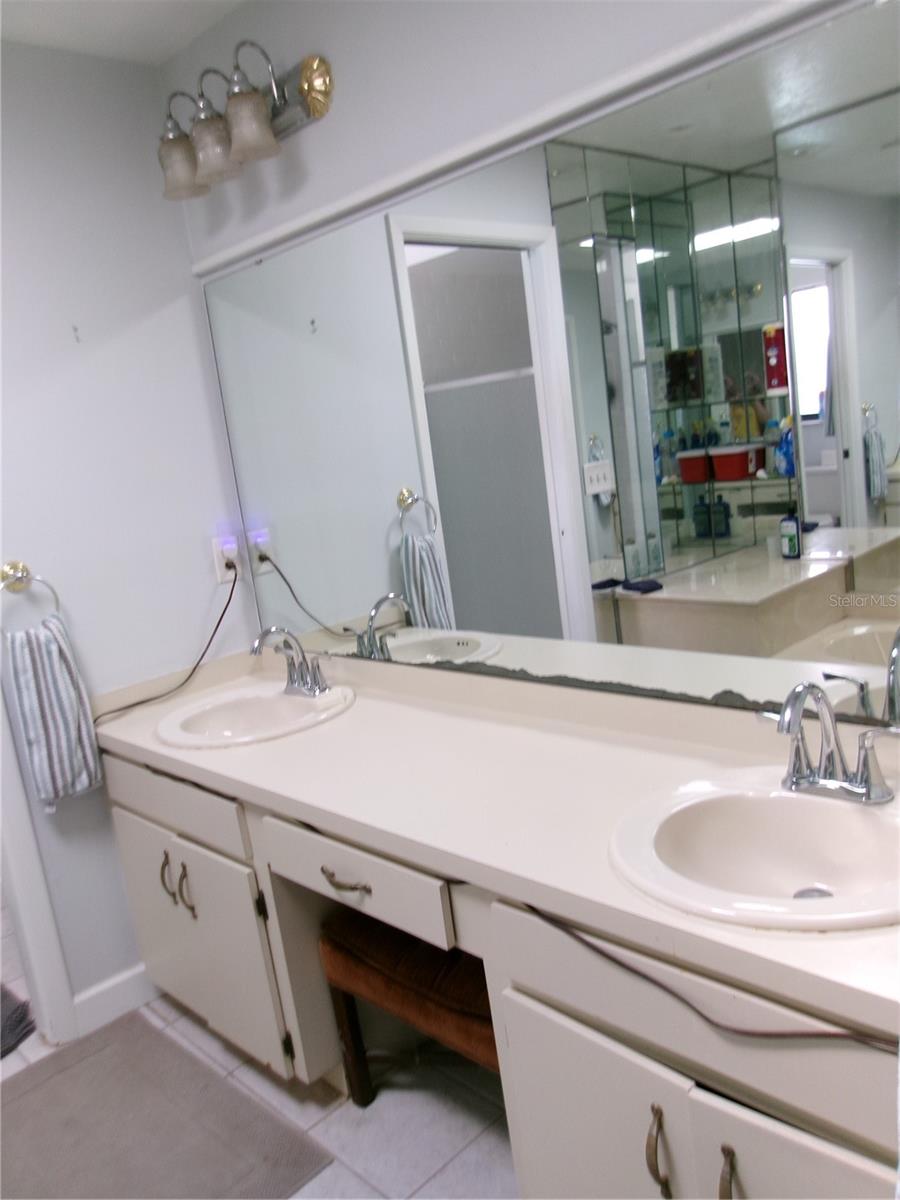 TUSKAWILLA POINT - Residential