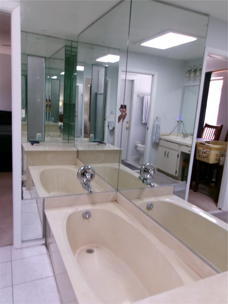 TUSKAWILLA POINT - Residential