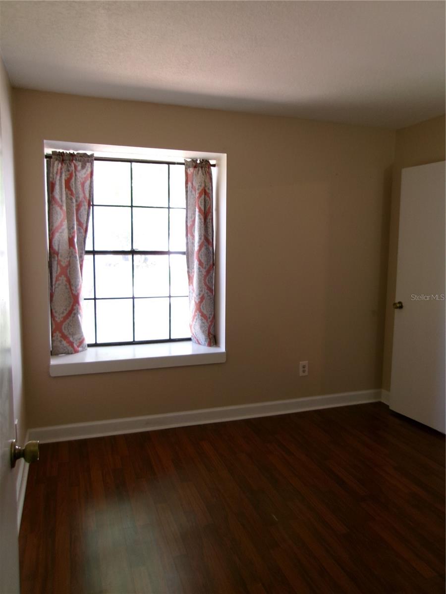 TUSKAWILLA POINT - Residential