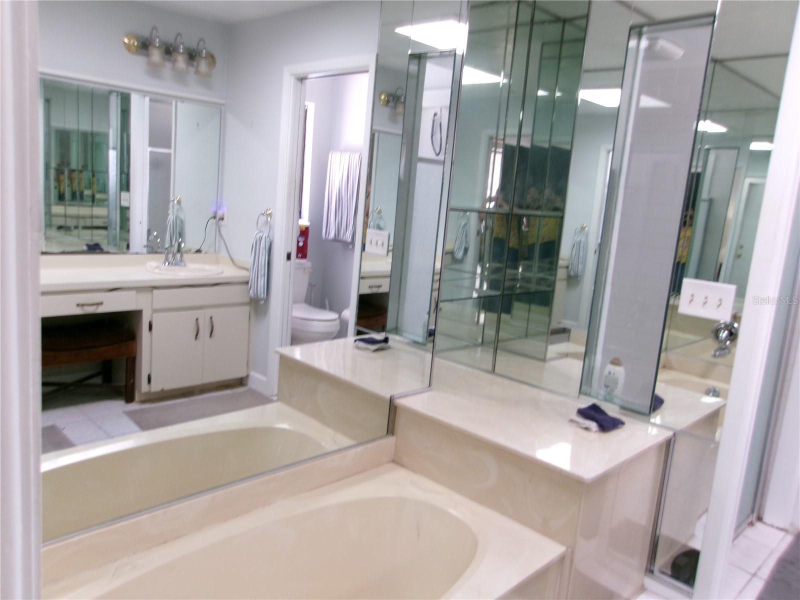 TUSKAWILLA POINT - Residential