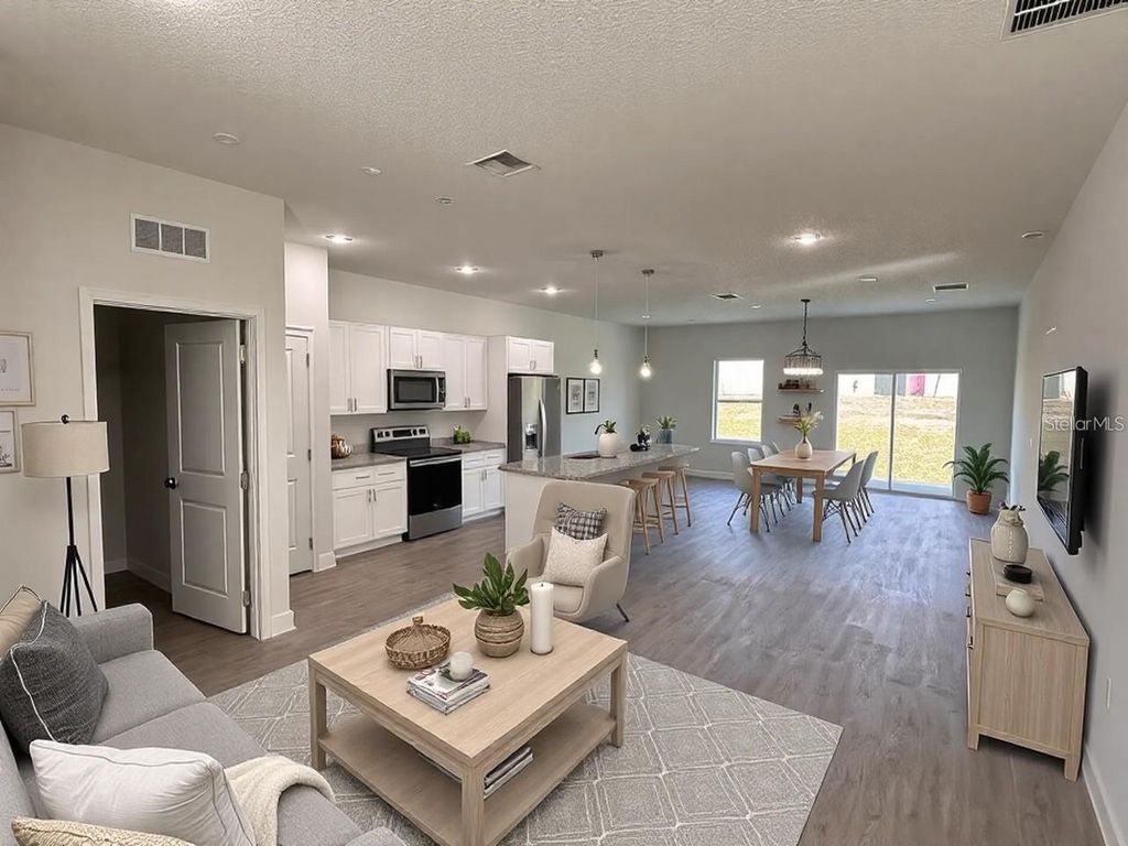 Photo of 14759 SW 43rd Terrace Road, Ocala, FL 34473 (MLS # OM713639)