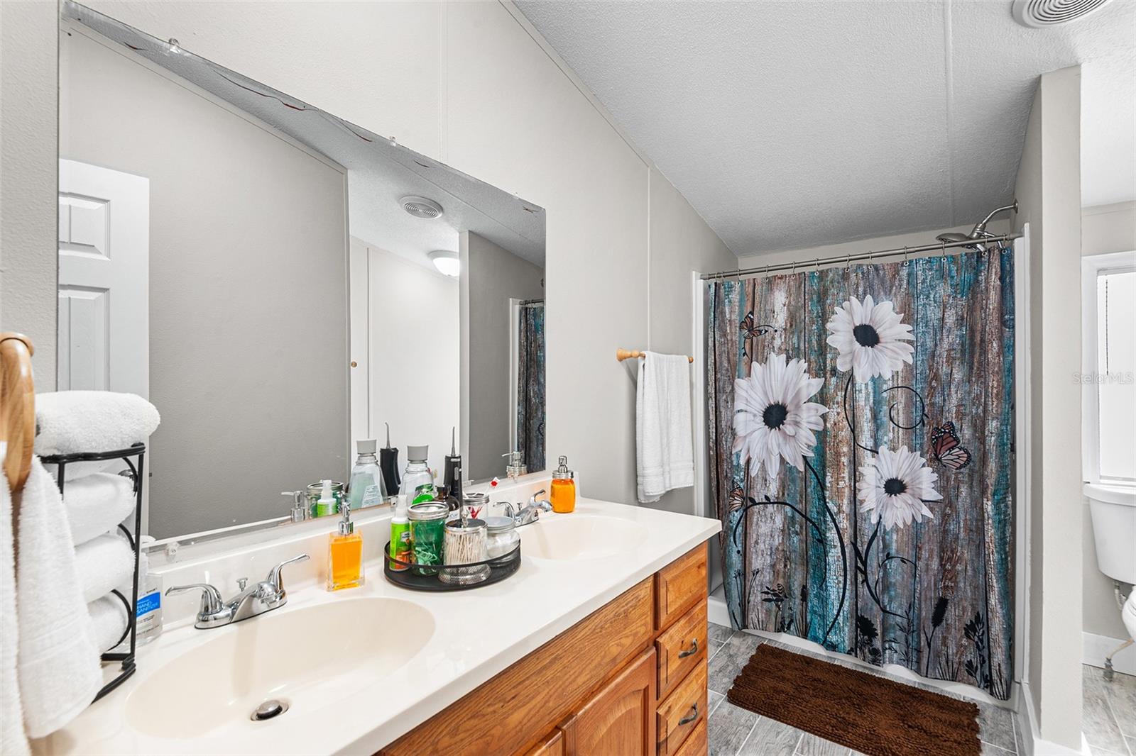 EVANS ACRES - Residential