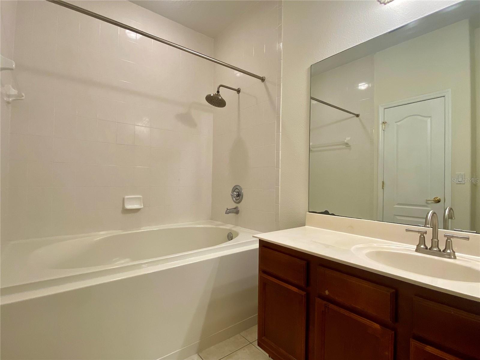 SWEETWATER RIDGE CONDO AT MAGNOLIA POINTE - Residential Lease