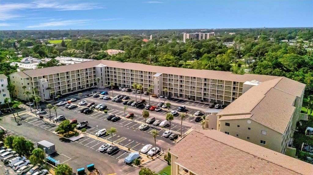 Photo of 3740 Lake Bayshore Drive #501, Bradenton, FL 34205 (MLS # A4652314)
