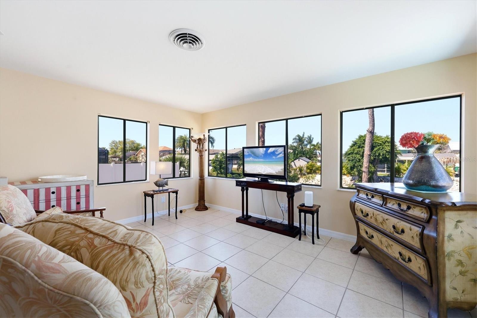 GULF AIRE - Residential