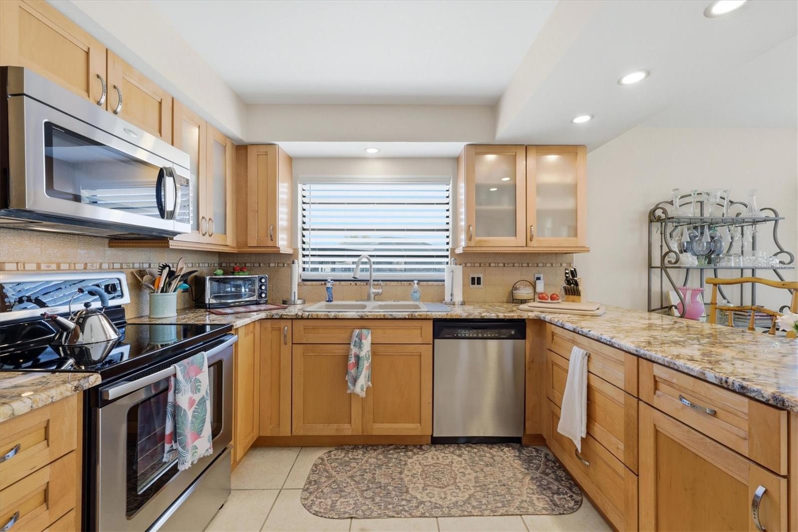 GULF AIRE - Residential