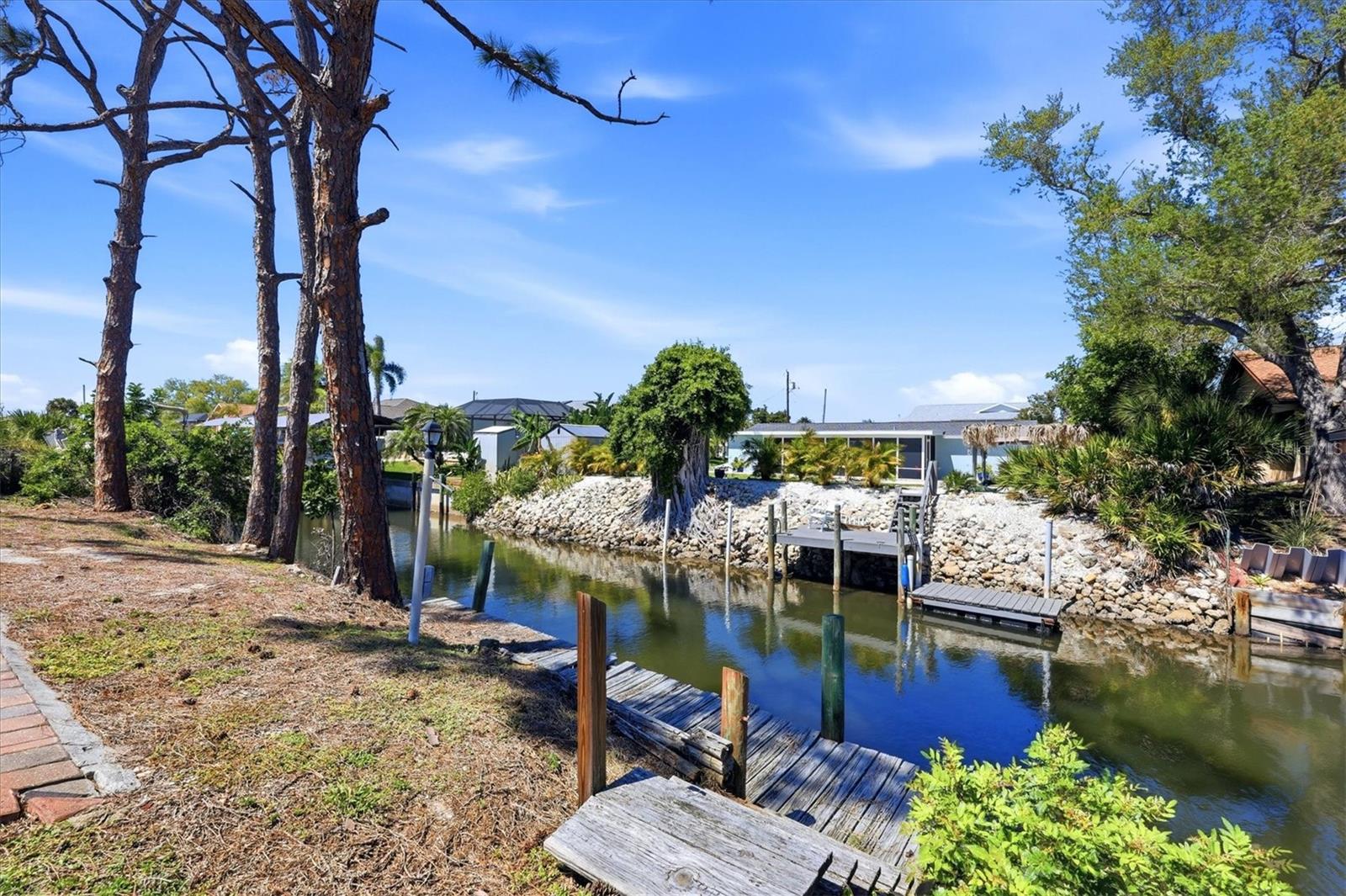 GULF AIRE - Residential