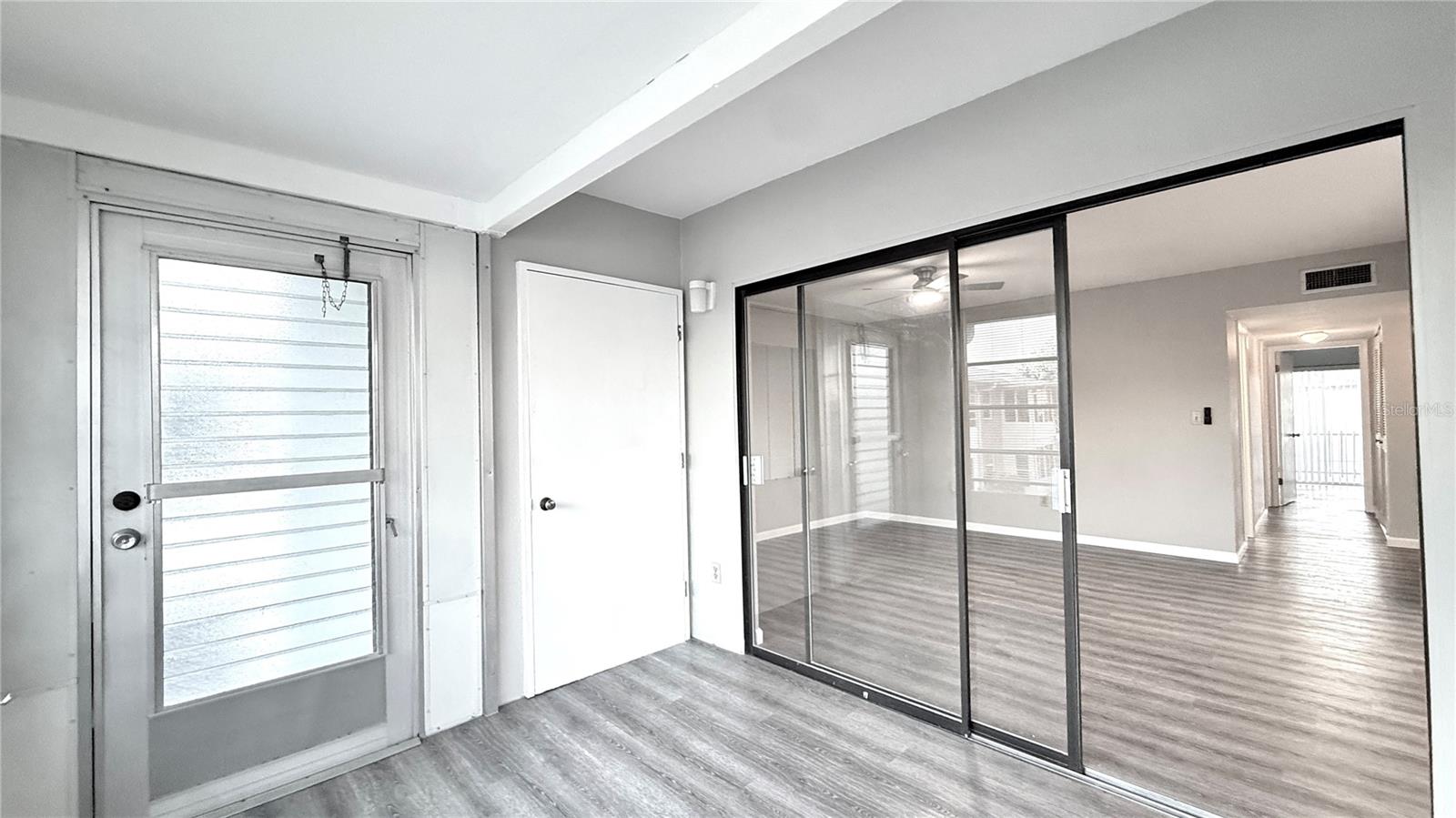 EDGEWATER MANOR - Residential Lease