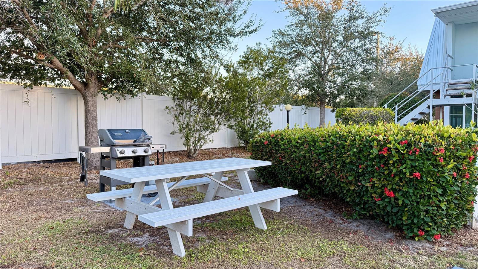 EDGEWATER MANOR - Residential Lease