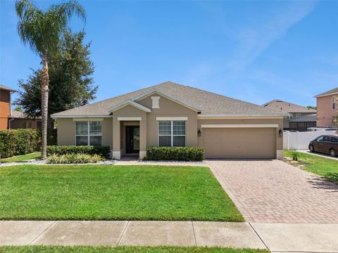 Photo of 1316 Westmeath Court, Apopka, FL 32703 (MLS # O6427586)