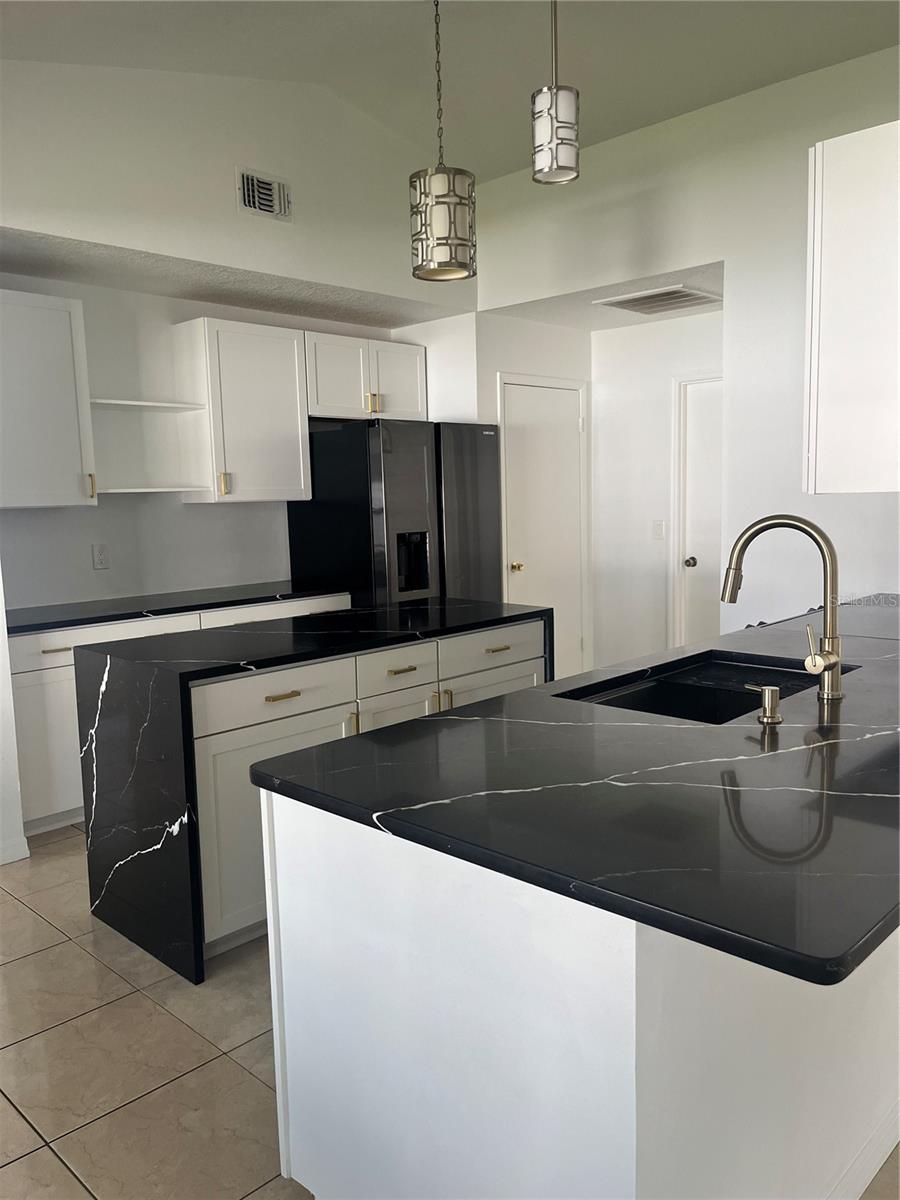 INDIAN RIDGE UNIT 2 - Residential Lease