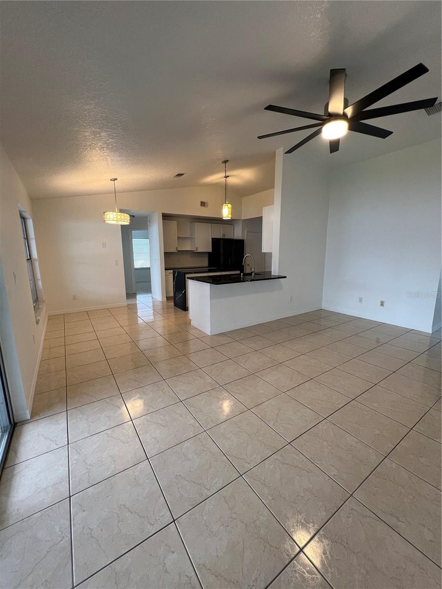 INDIAN RIDGE UNIT 2 - Residential Lease