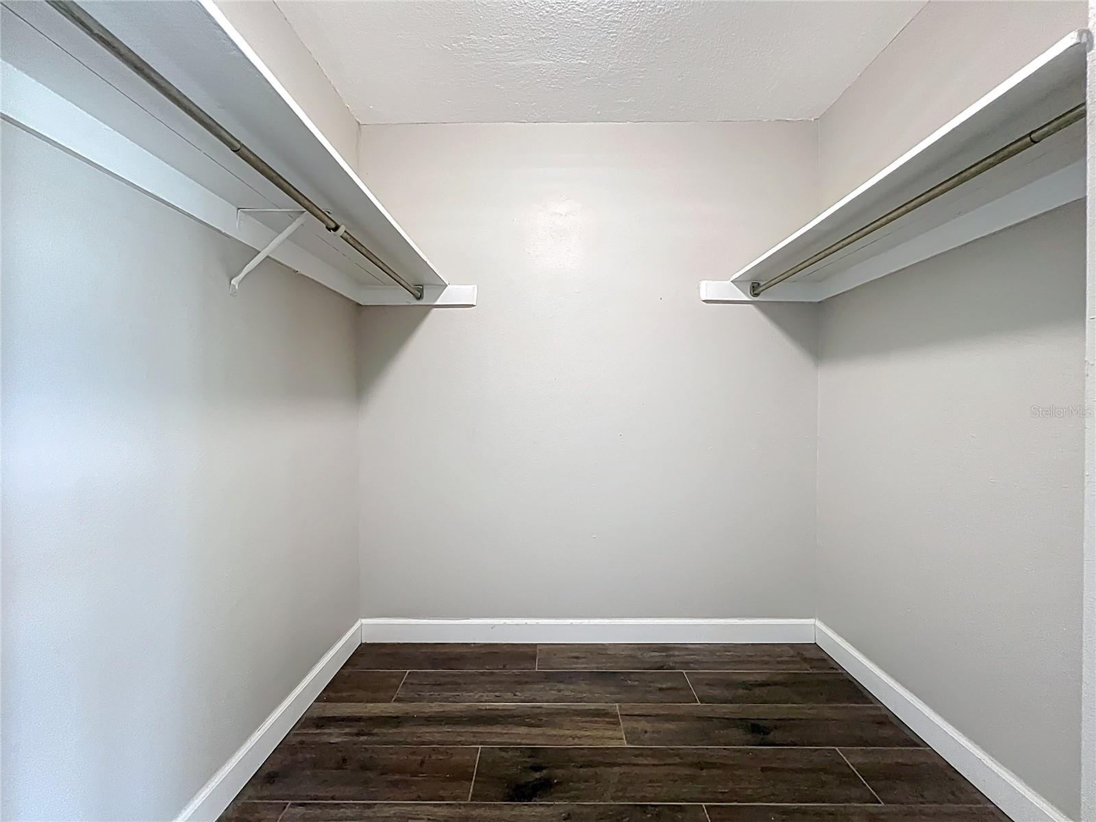 SANDY COVE - Residential