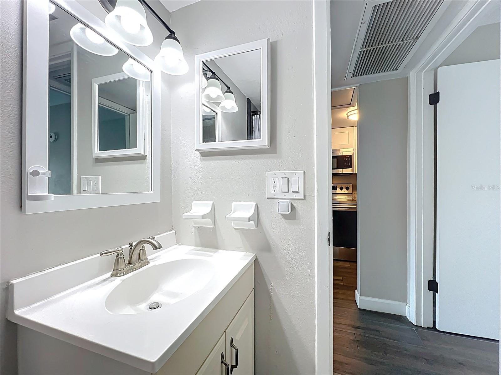 SANDY COVE - Residential