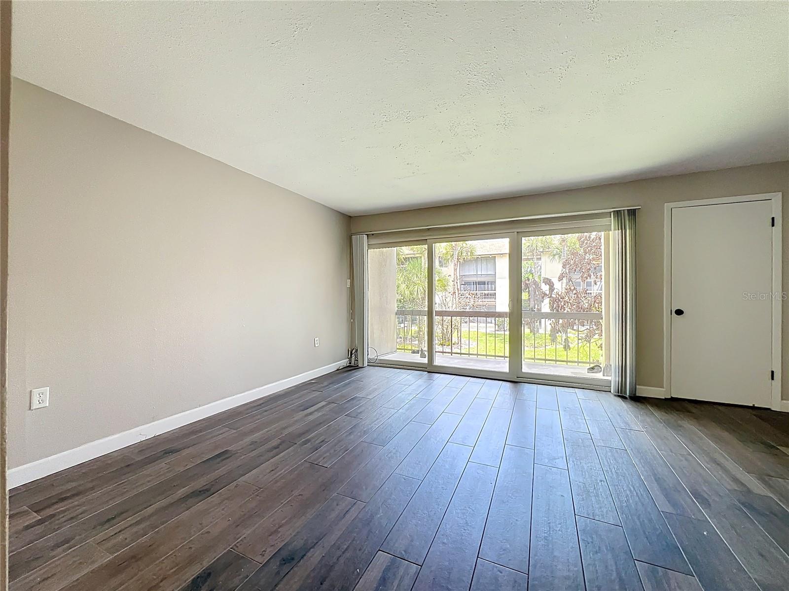 SANDY COVE - Residential