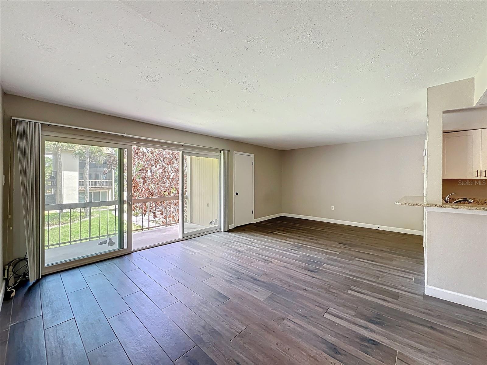 SANDY COVE - Residential