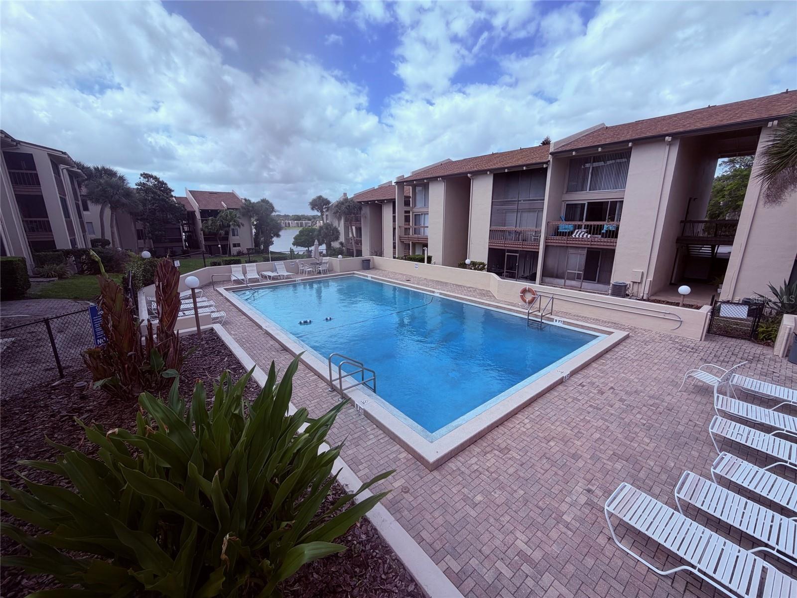 SANDY COVE - Residential