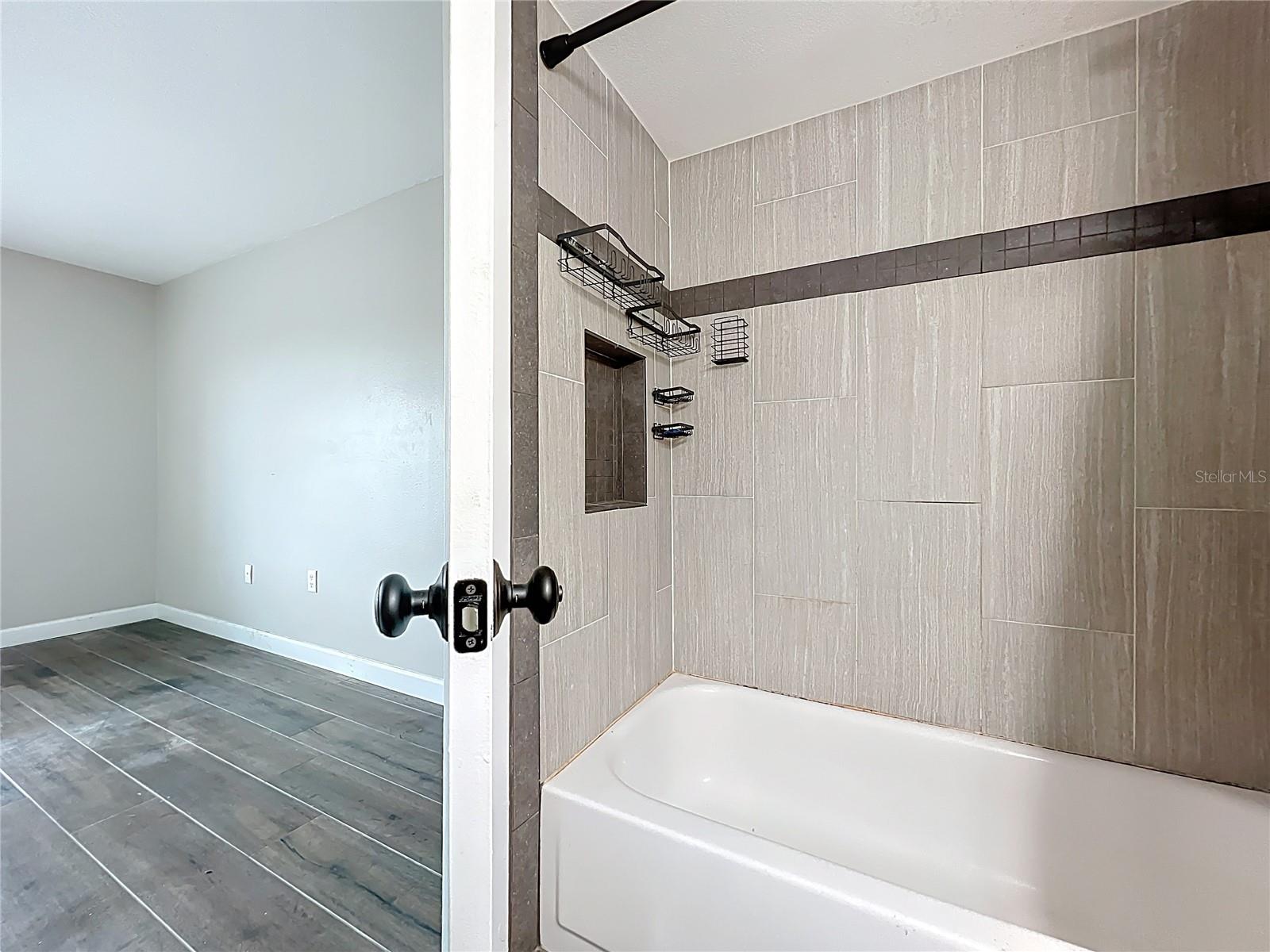 SANDY COVE - Residential