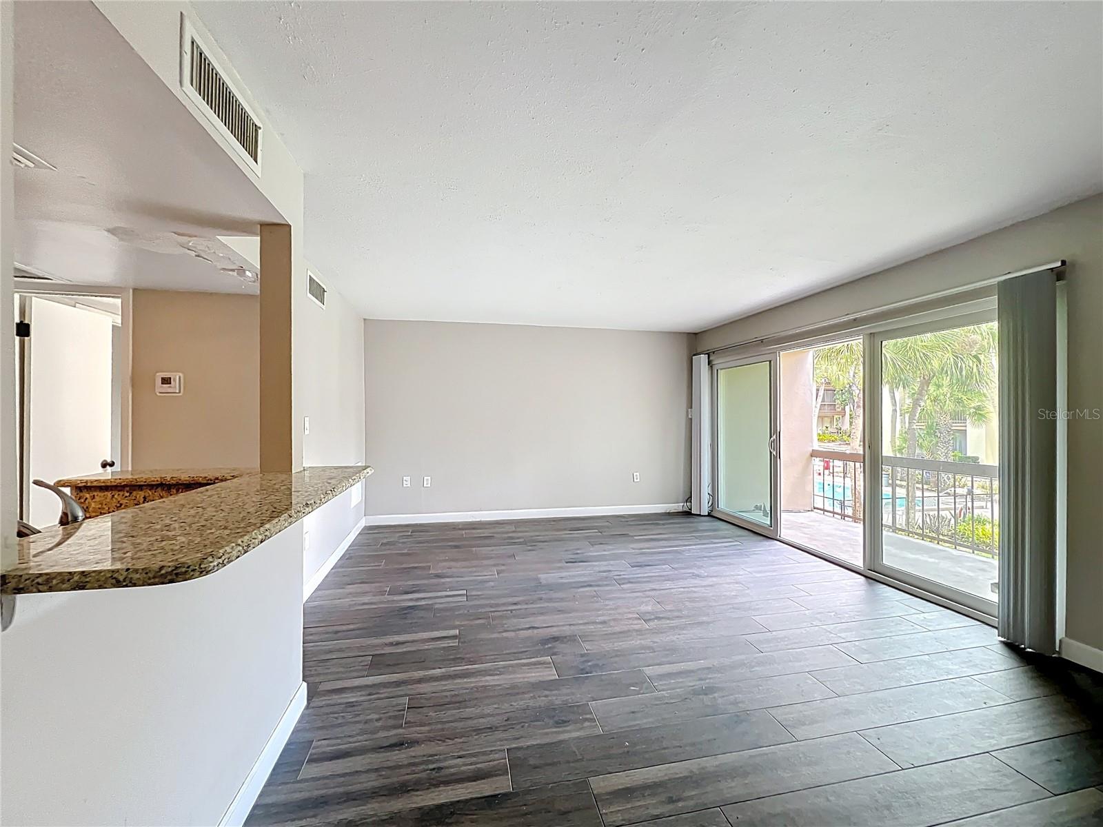 SANDY COVE - Residential