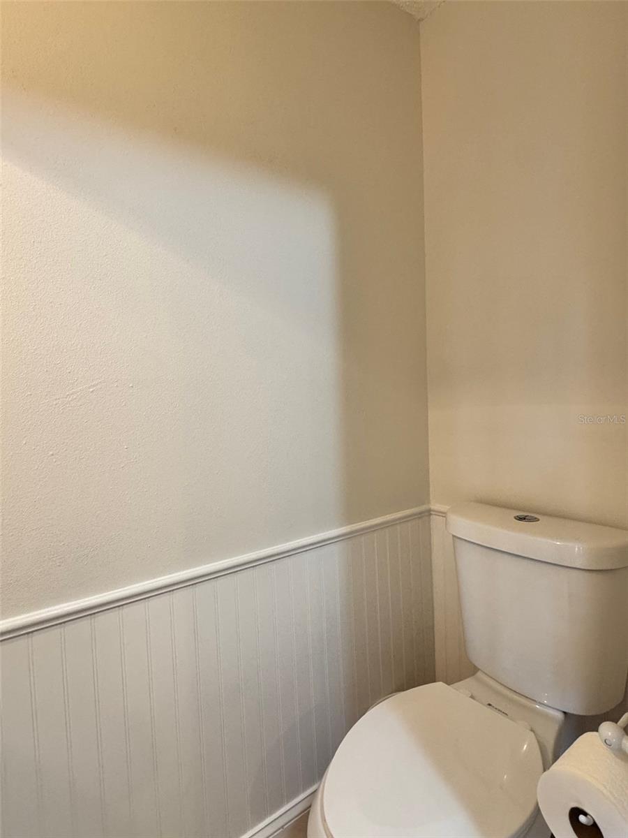 RAMBLEWOOD ACRES - Residential Lease