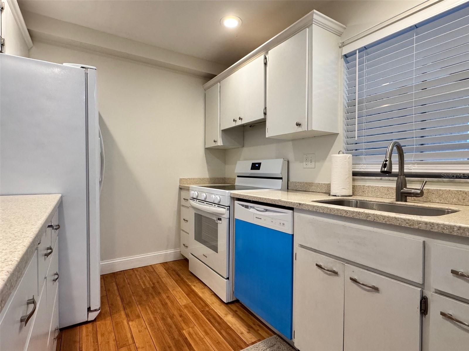 RAMBLEWOOD ACRES - Residential Lease