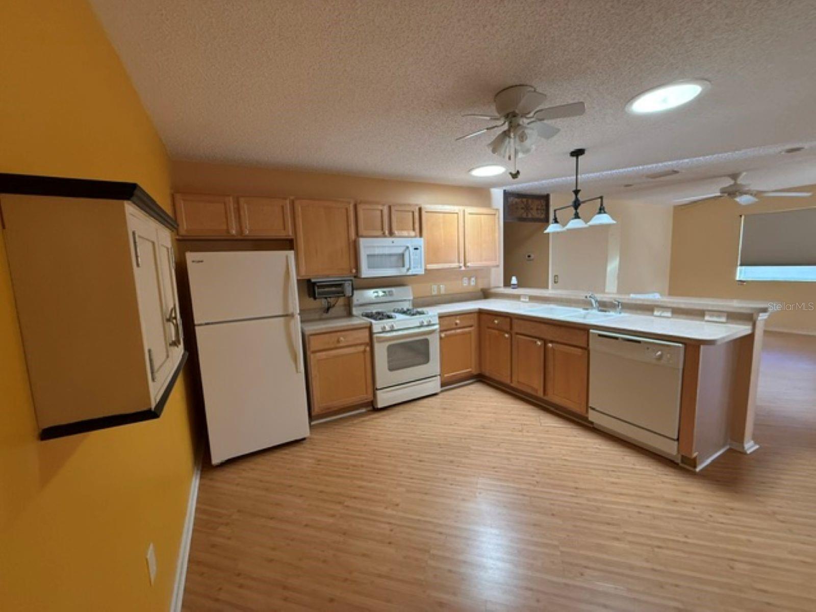 2459 LAUREL BAY LANE