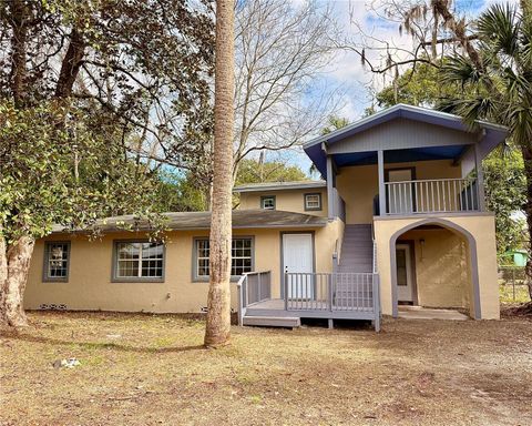 Photo of 821 NE 22nd Terrace, Gainesville, FL 32641 (MLS # FC315355)