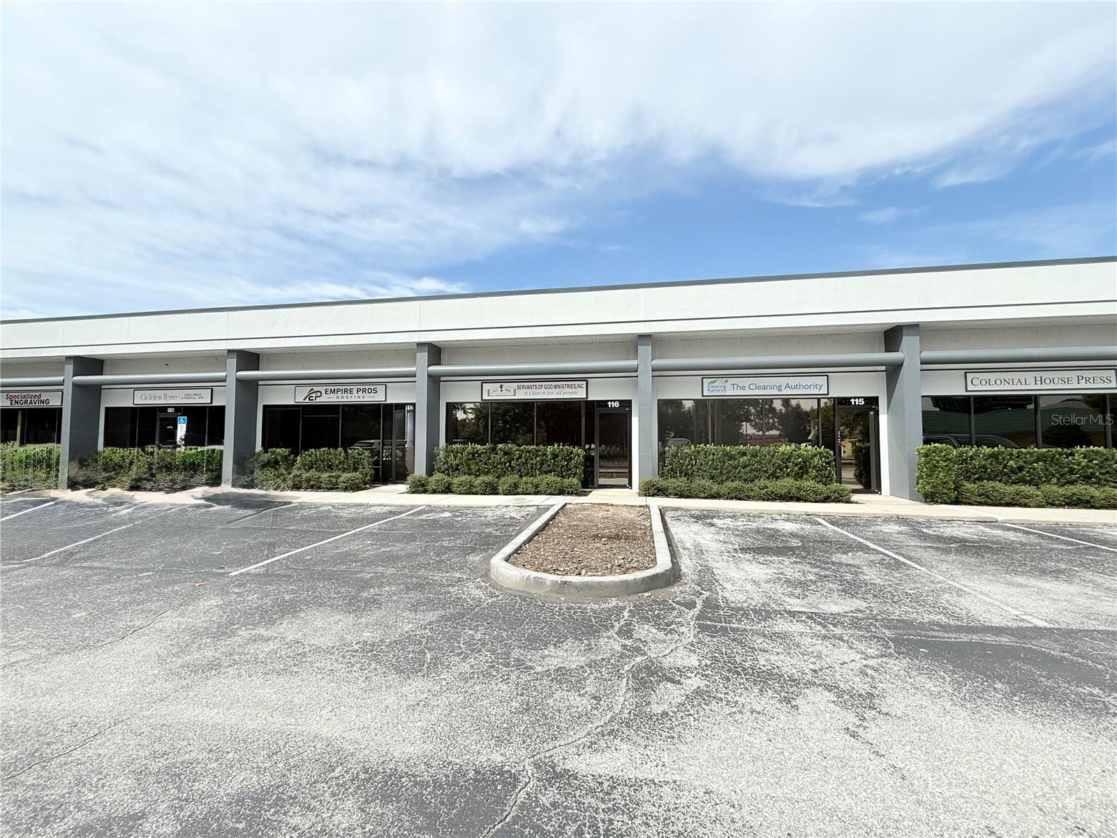 1706 E SEMORAN BLVD 116