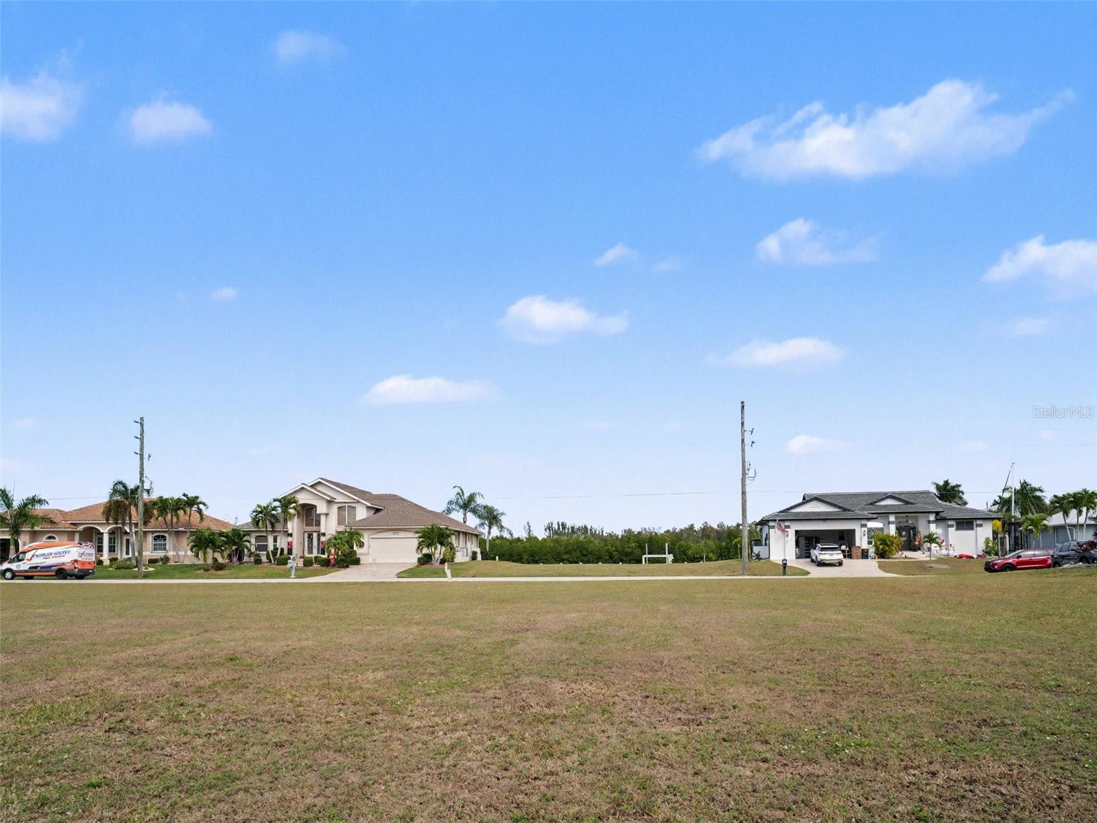 PUNTA GORDA ISLES SEC 14 - Land