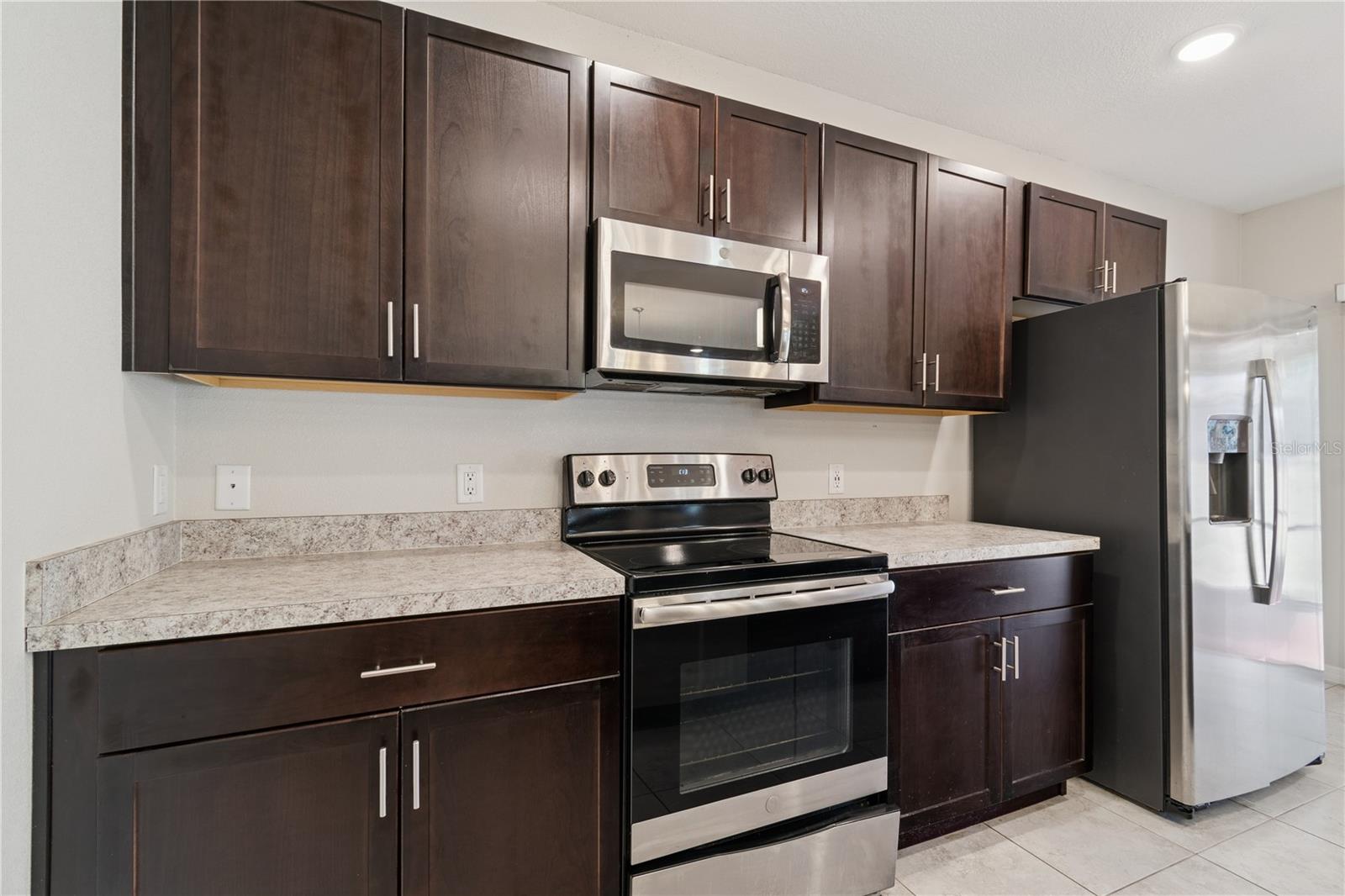 NEWBERRY CORNERS PH IIA PB 34 PG 91 - Residential