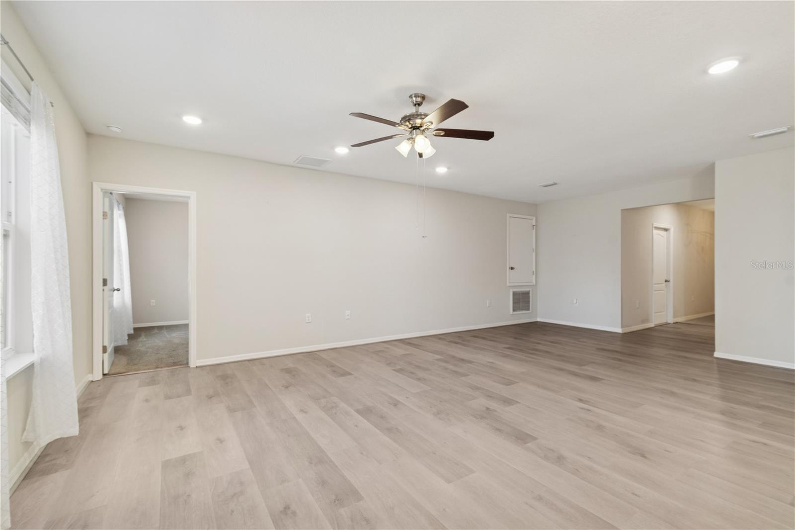 NEWBERRY CORNERS PH IIA PB 34 PG 91 - Residential