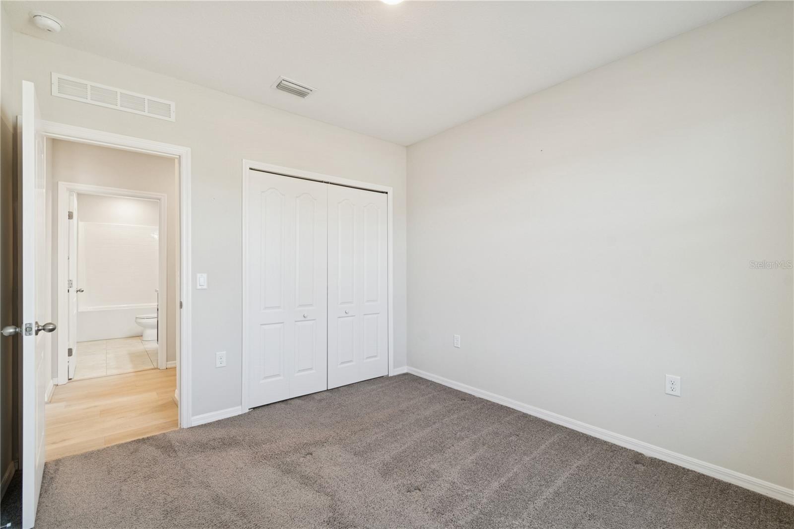 NEWBERRY CORNERS PH IIA PB 34 PG 91 - Residential