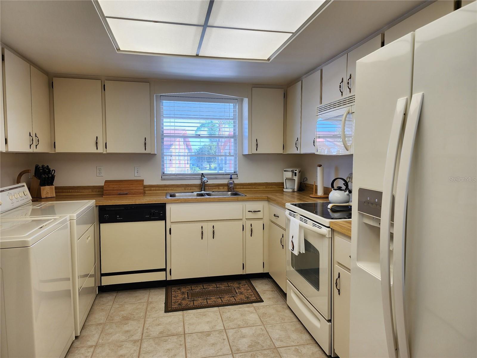 MOUNT VERNON PH 3 - Residential Lease