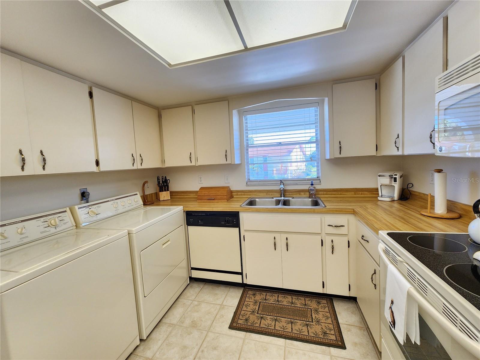 MOUNT VERNON PH 3 - Residential Lease