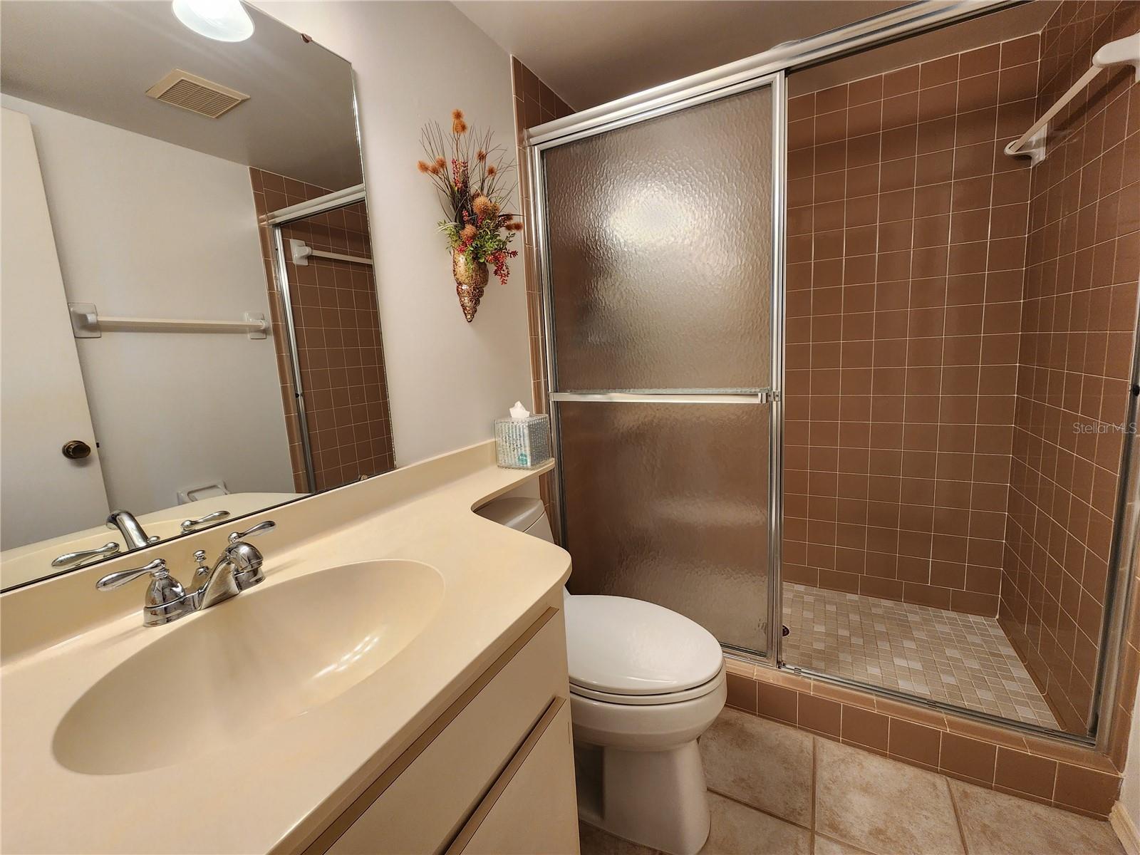 MOUNT VERNON PH 3 - Residential Lease