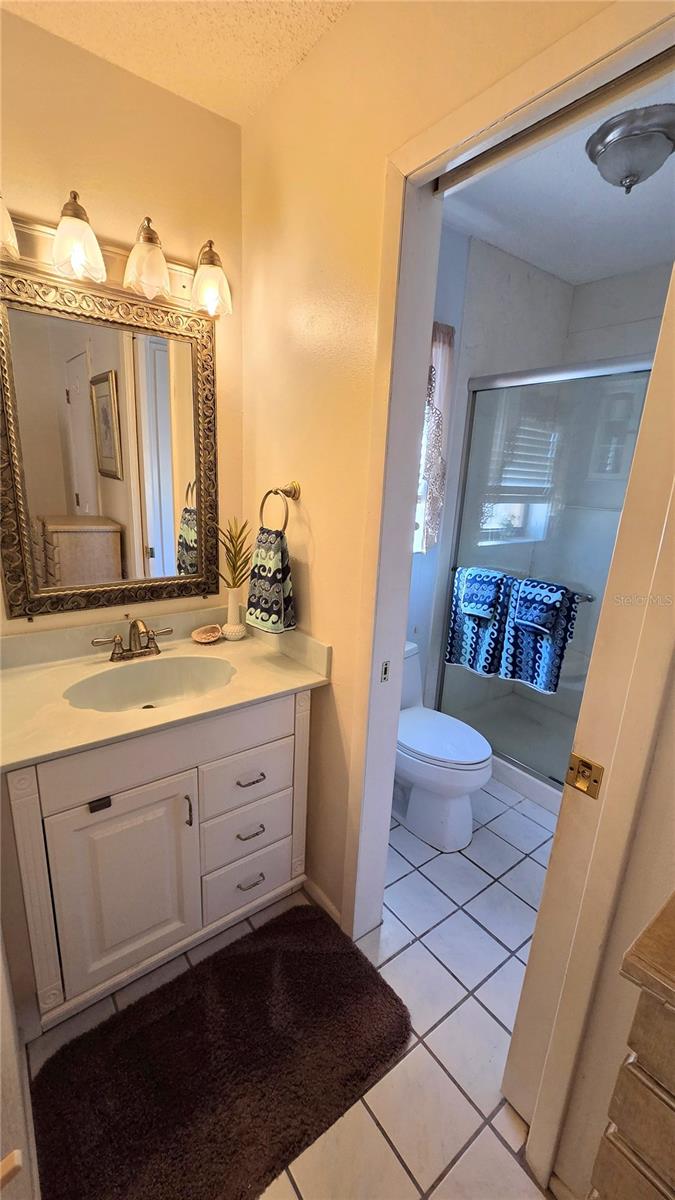 SOUTH VENICE - Residential