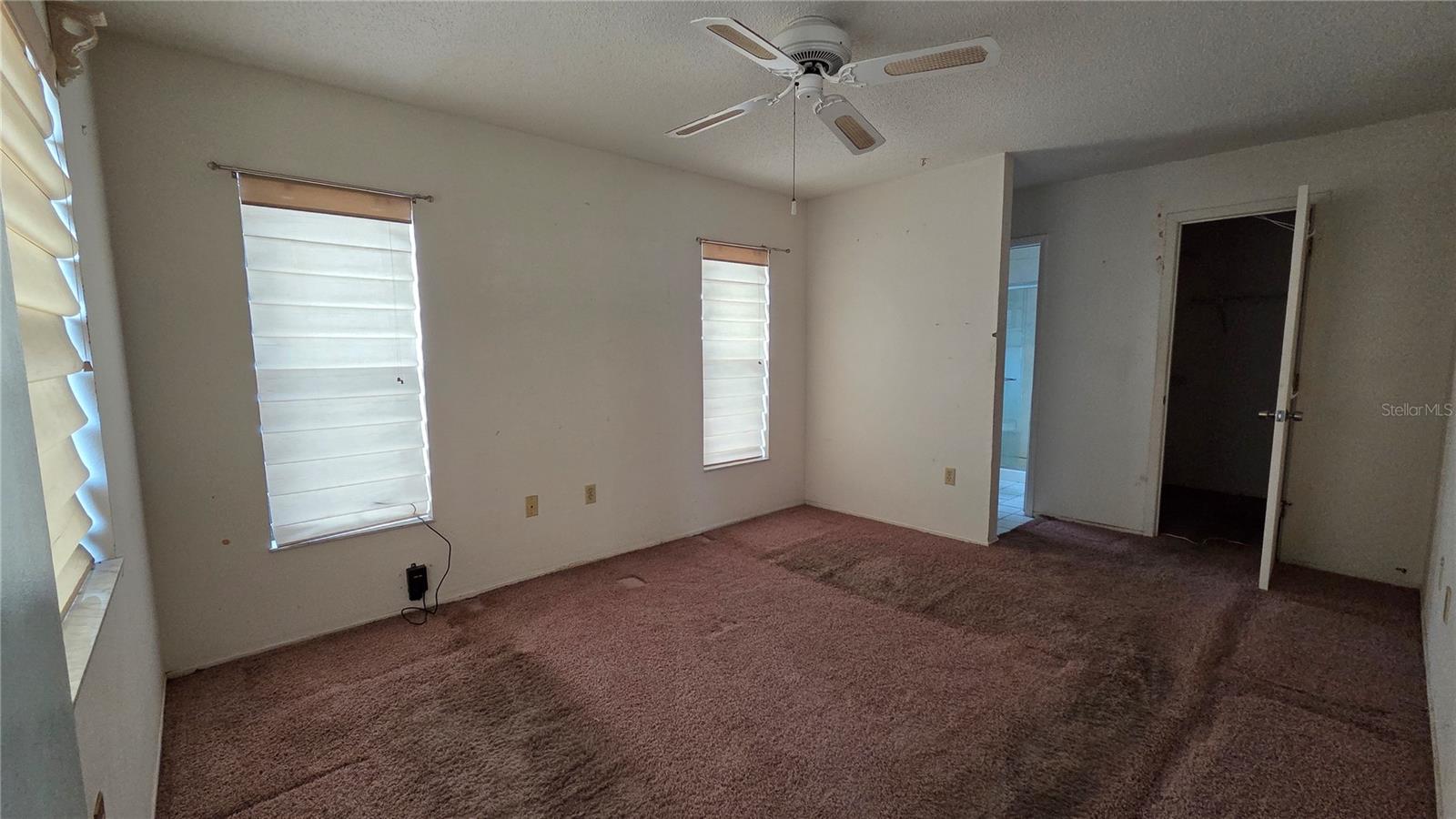 SOUTH VENICE - Residential