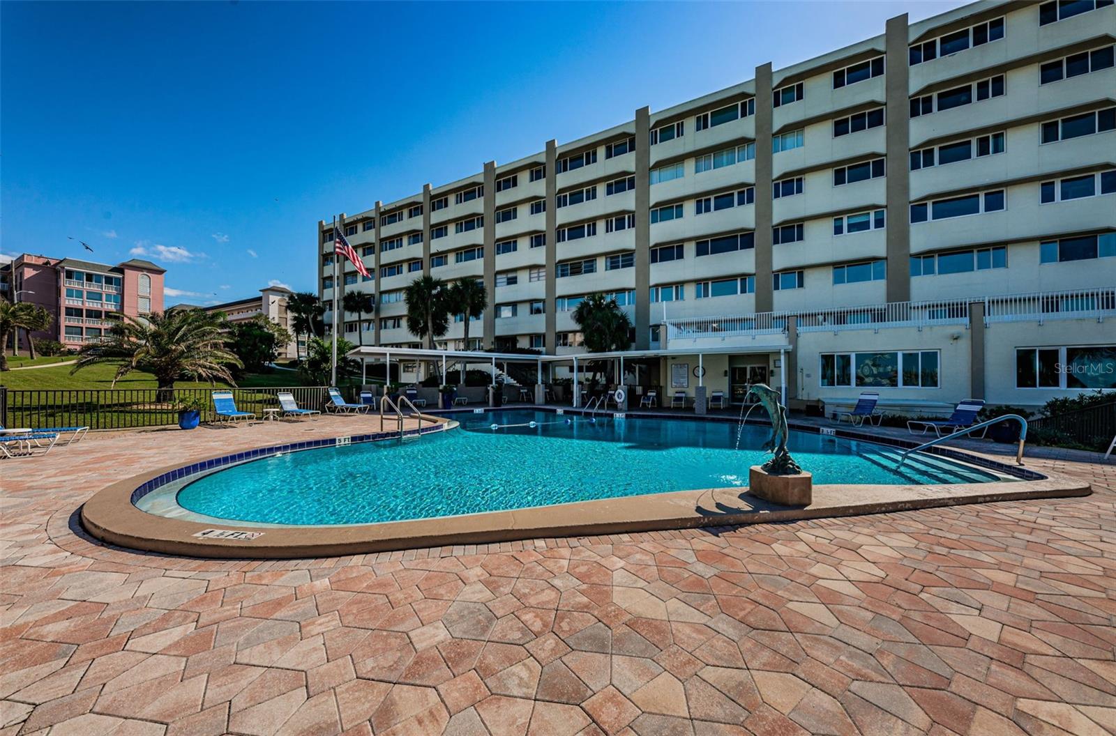 HARBOUR CLUB CONDO NO 3 - Residential