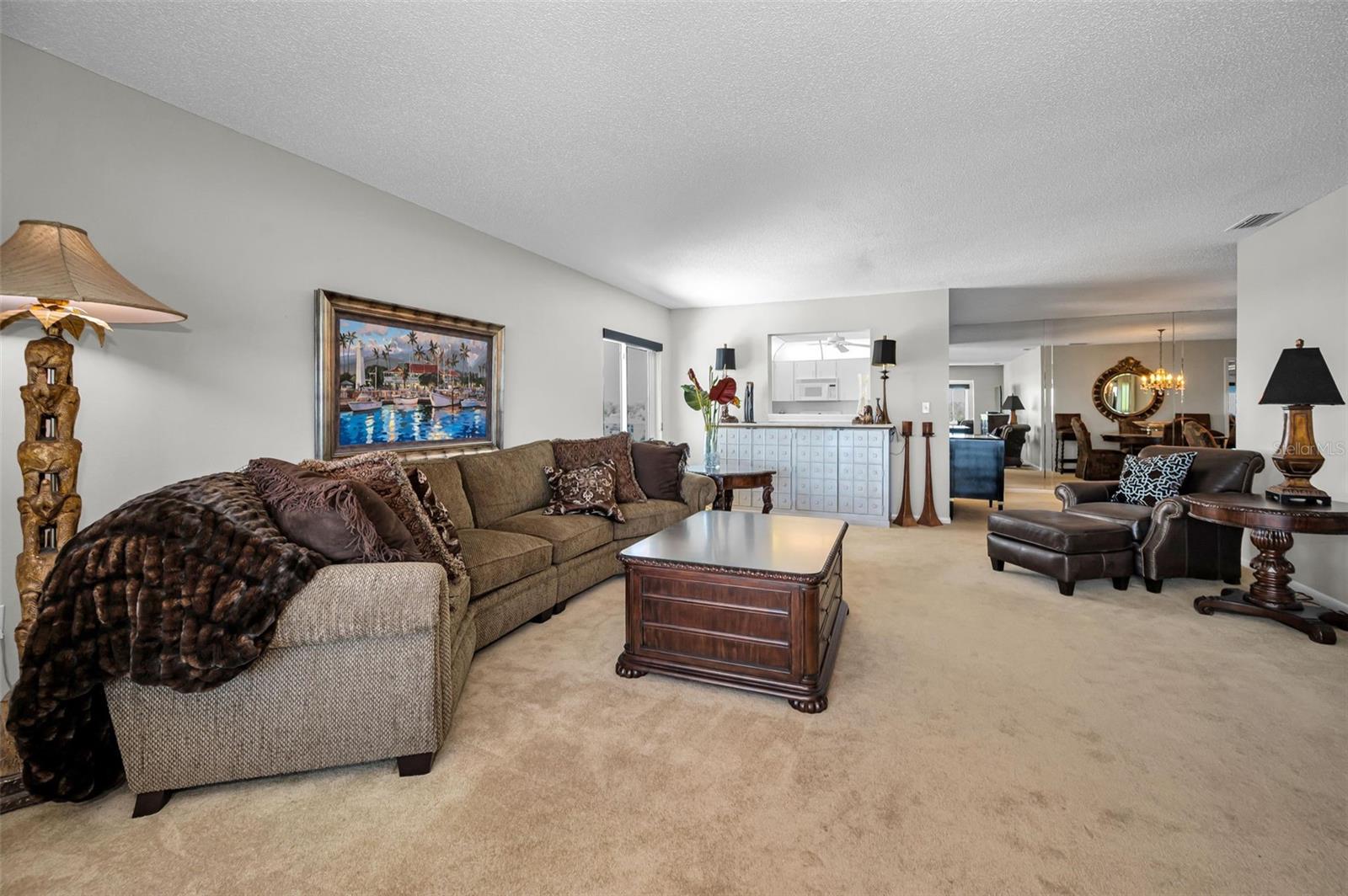 HARBOUR CLUB CONDO NO 3 - Residential
