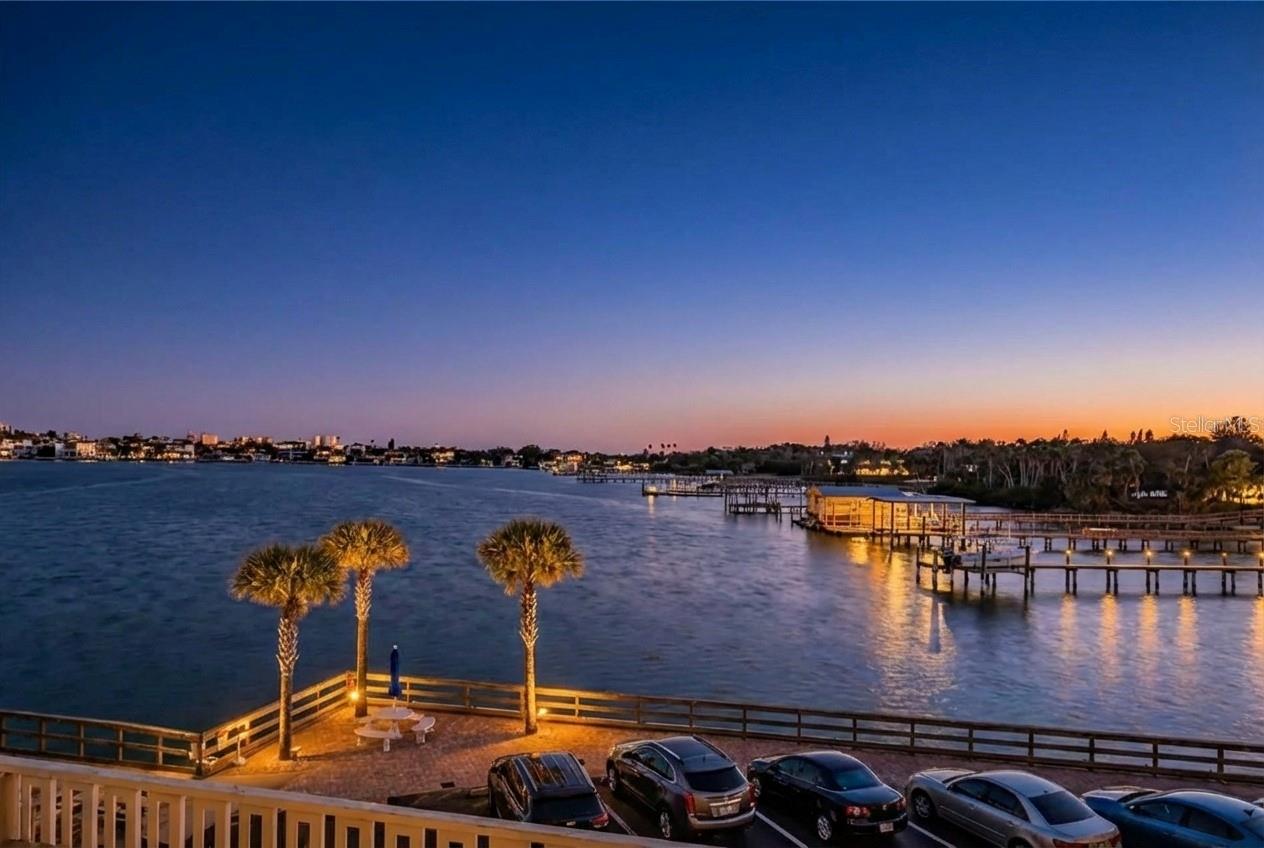 HARBOUR CLUB CONDO NO 3 - Residential