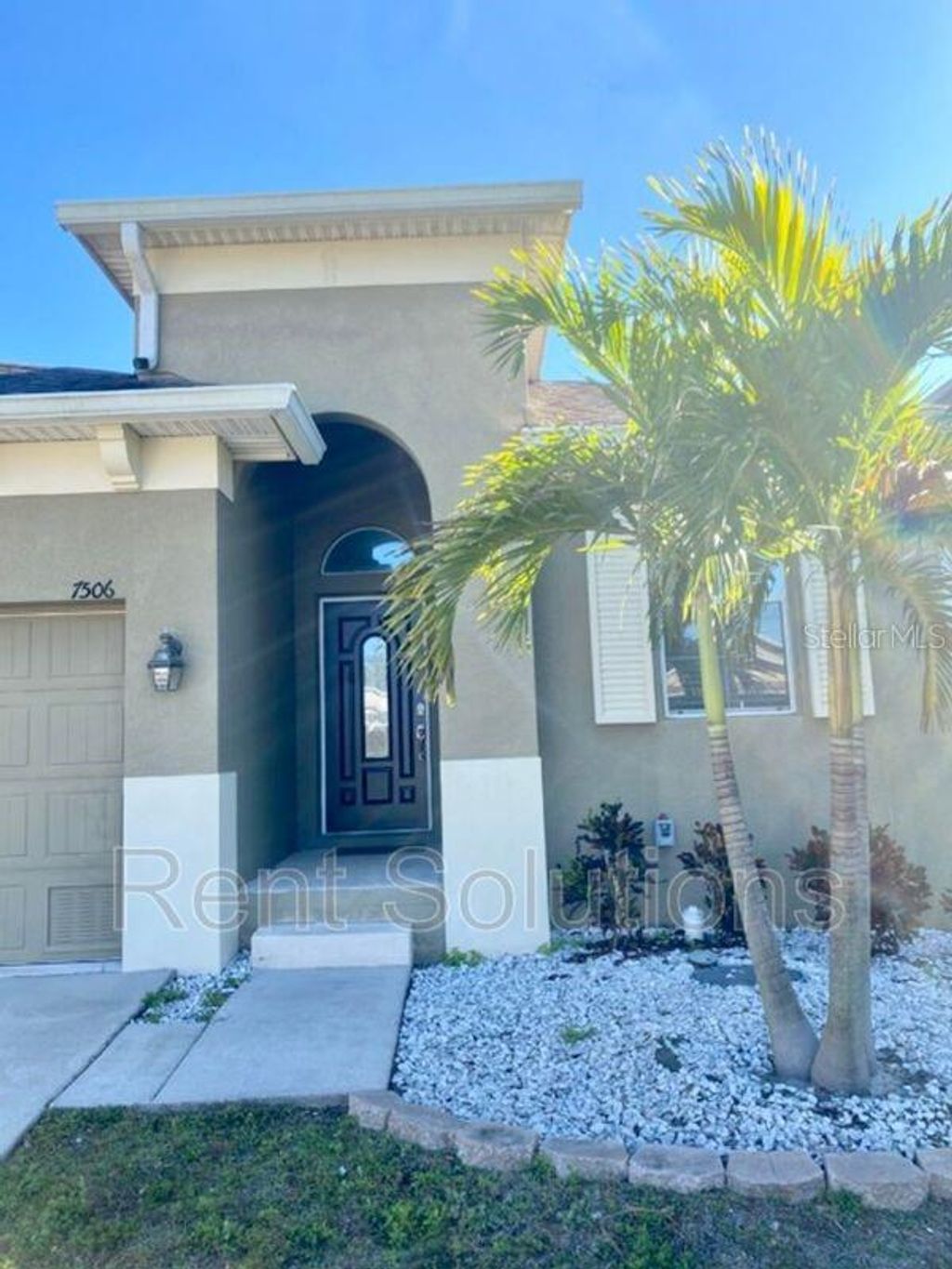 Photo of 7506 S West Shore Boulevard, Tampa, FL 33616 (MLS # TB8454325)