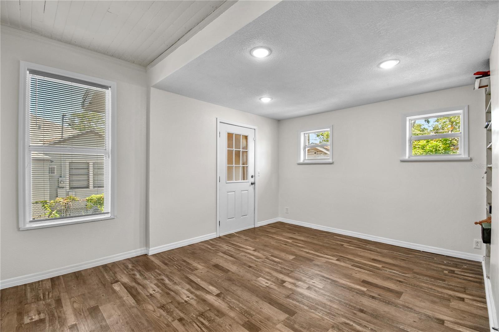 ROYAL POINCIANA - Residential Lease