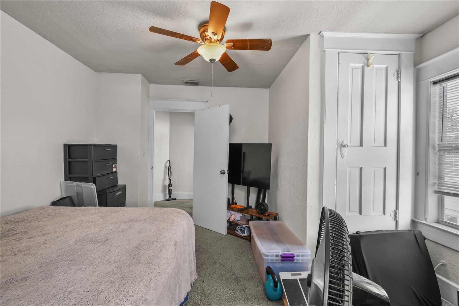 ROYAL POINCIANA - Residential Lease